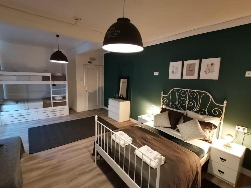 F3 Hostels