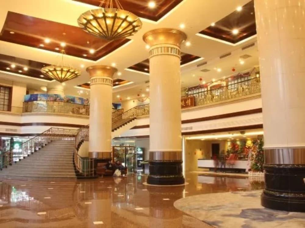 Chu Tian Yin Xing Hotel