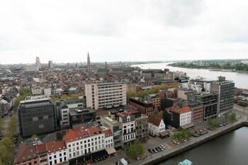 Oneluxstay Antwerp City Centre