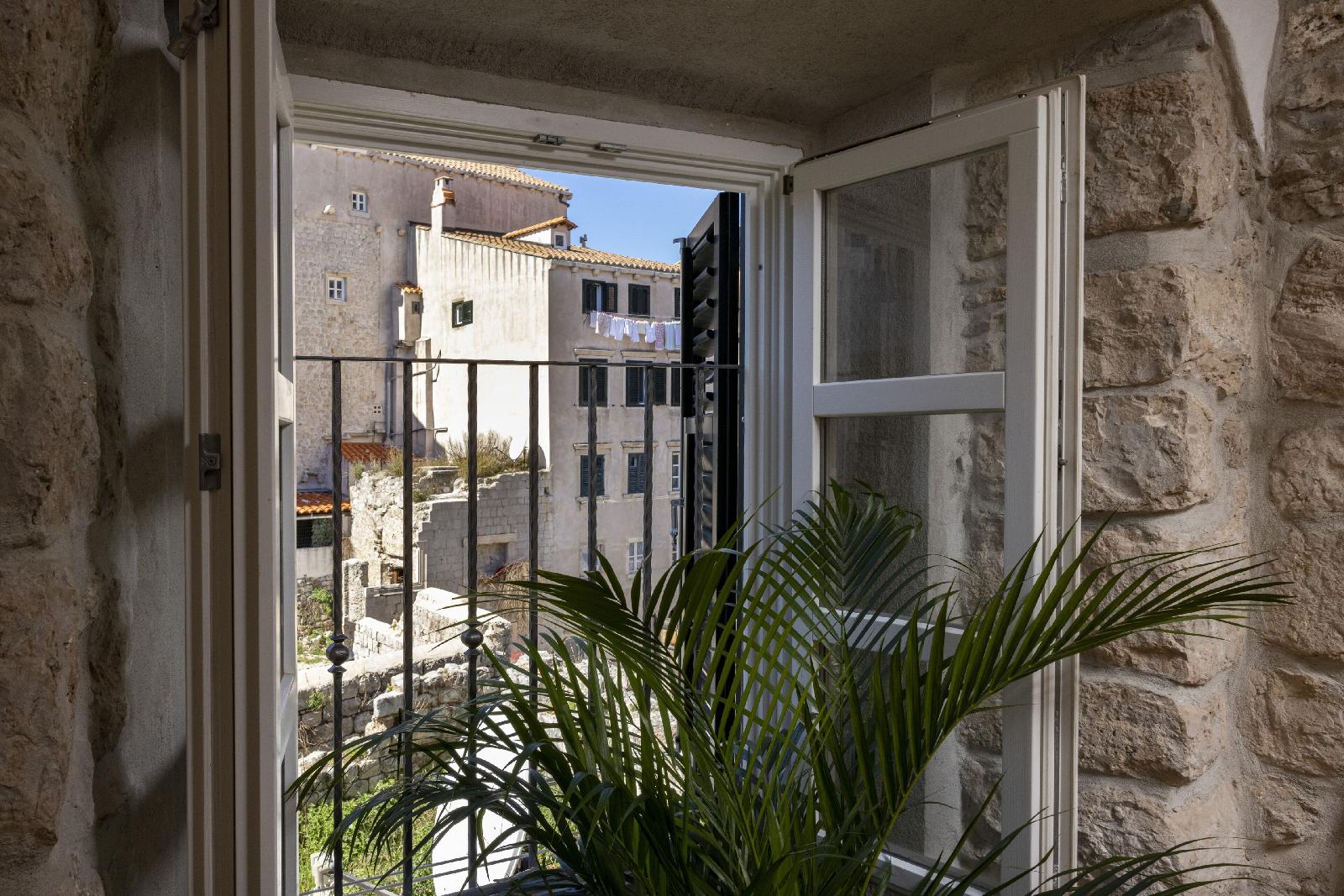 Villa Stayeva 11