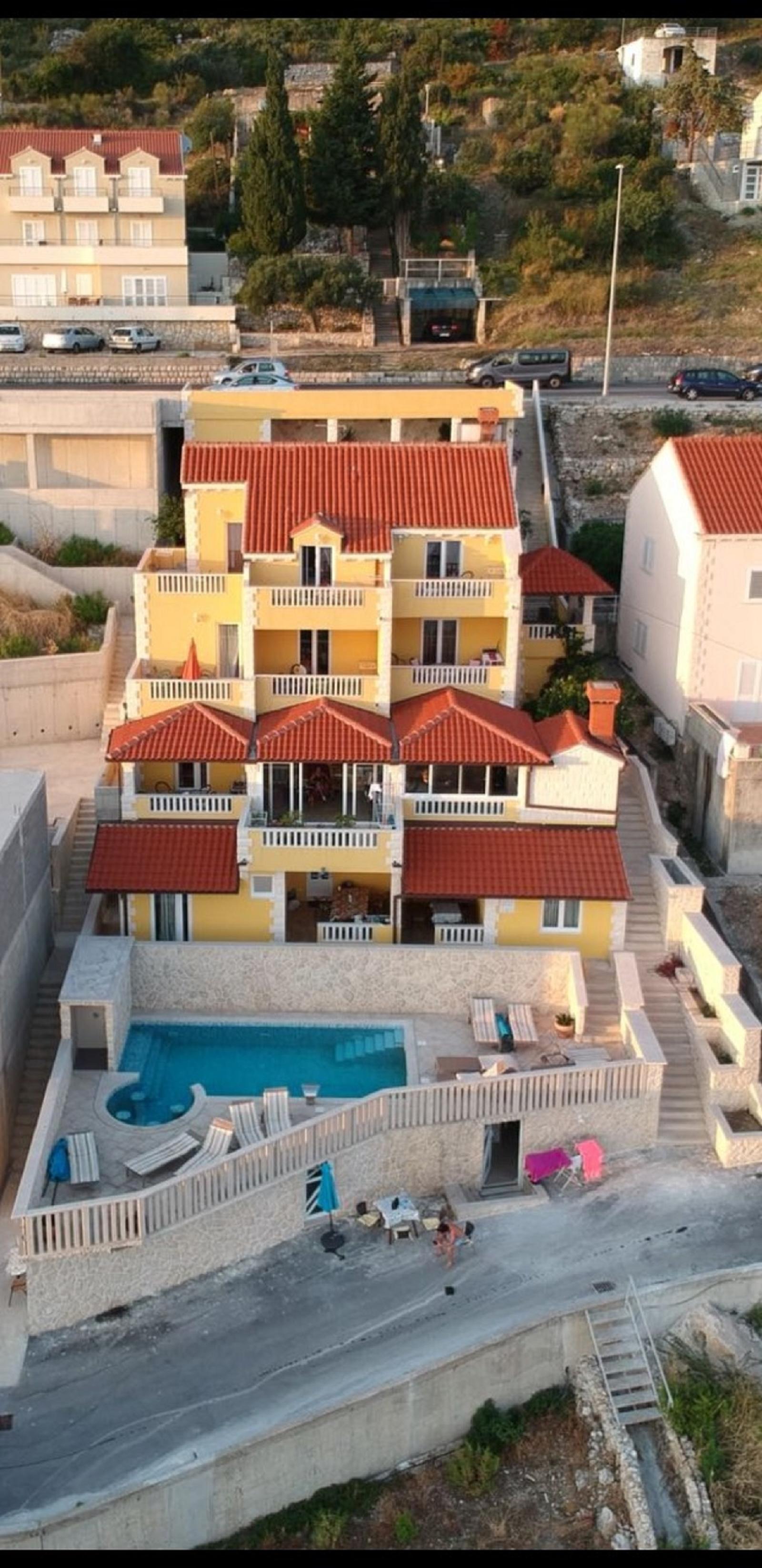 Apartments Sunset