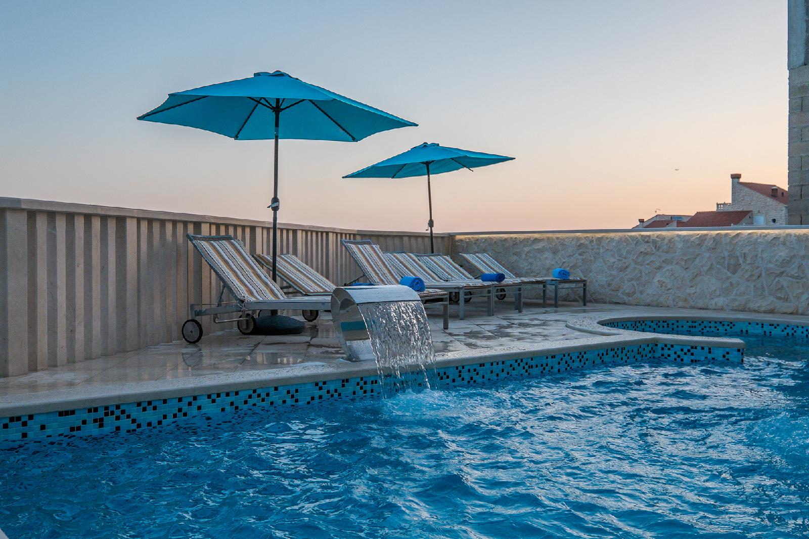 Apartments Sunset