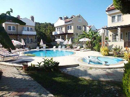 Yanar Villas