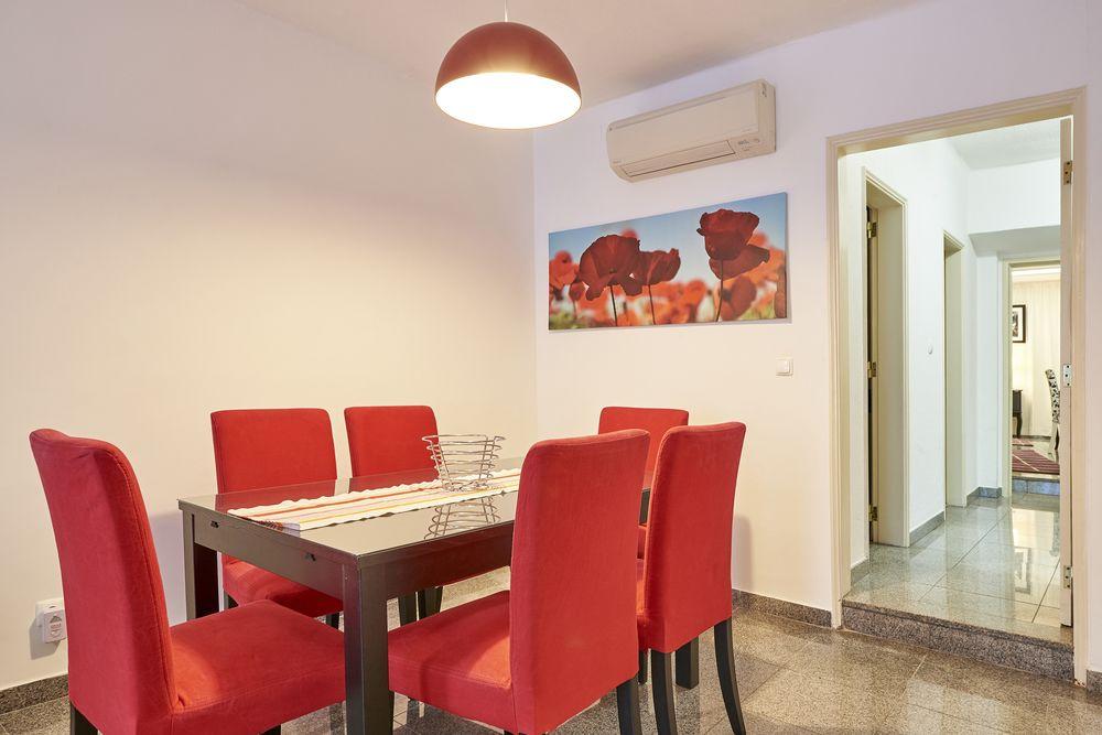 Discovery Apartment Estrela