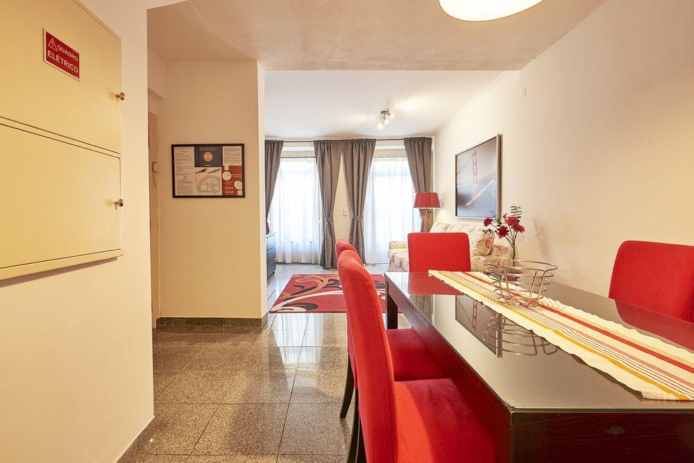 Discovery Apartment Estrela
