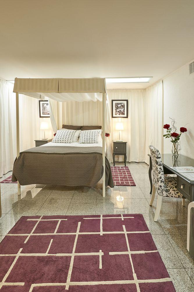 Discovery Apartment Estrela