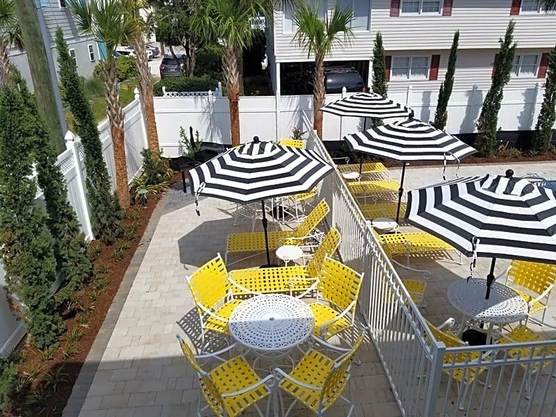 Georgianne Inn & Suites