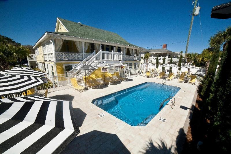 Georgianne Inn & Suites