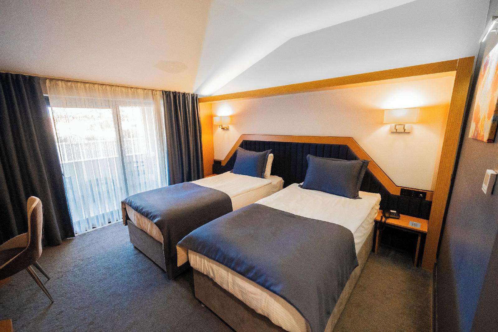 Roof 264 Hotel and Suites