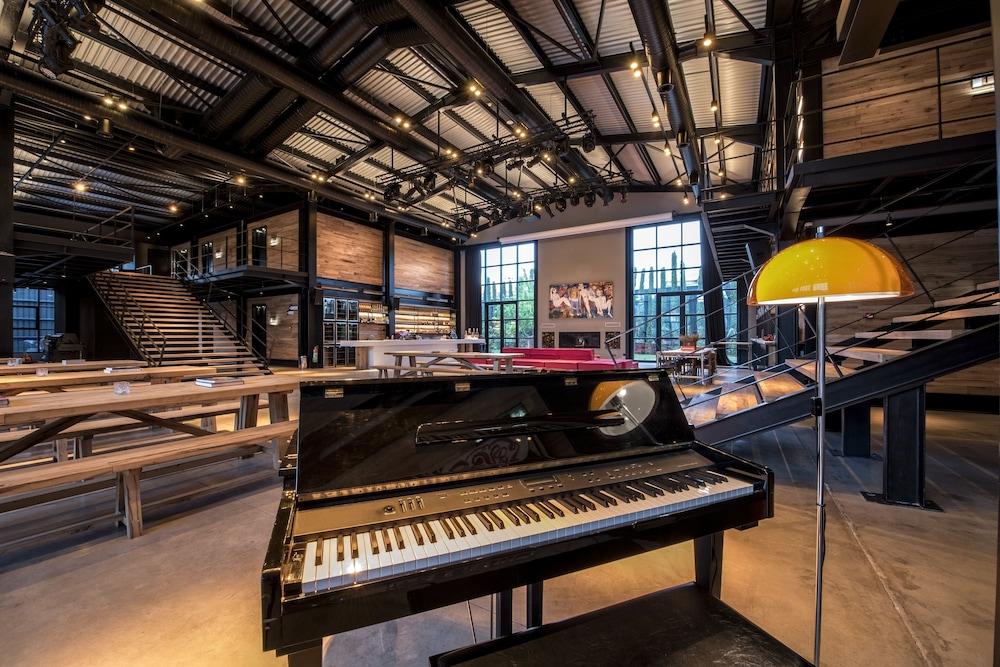 The Stay Warehouse