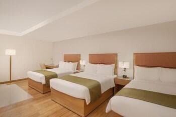 Holiday Inn Baguio City Center