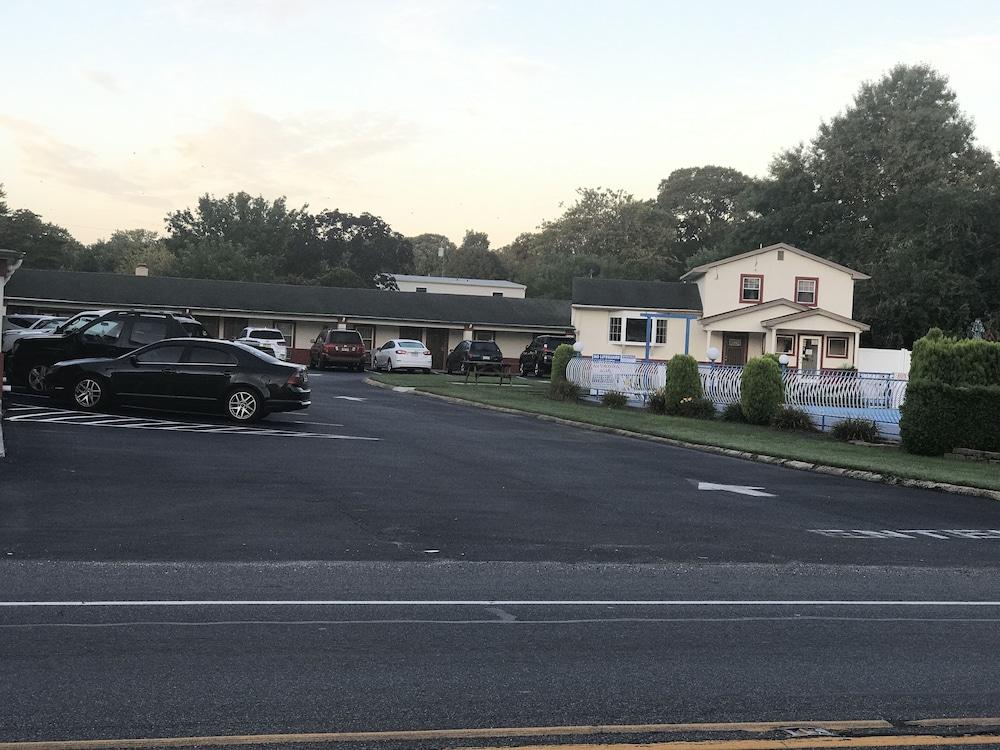 Passport Inn And Suites