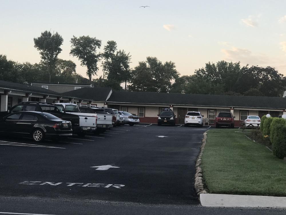 Passport Inn And Suites
