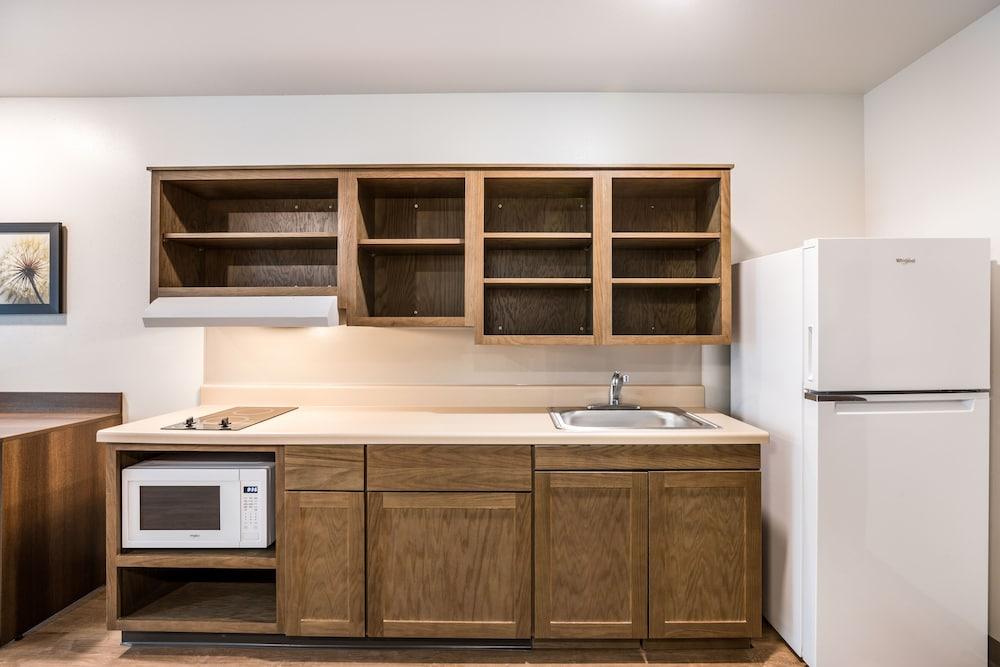 WoodSpring Suites Seattle Redmond