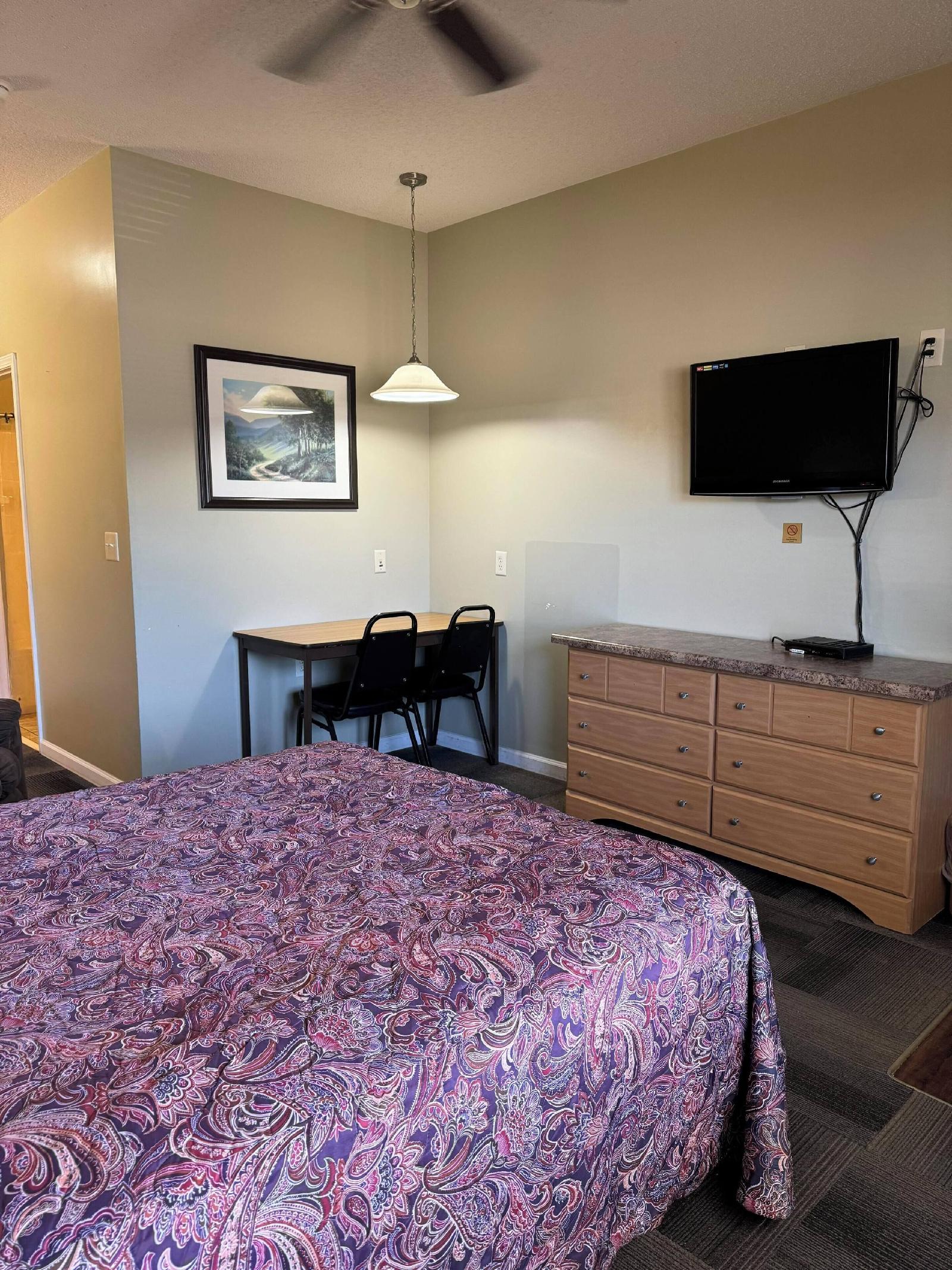 Weiss Lake Lodge