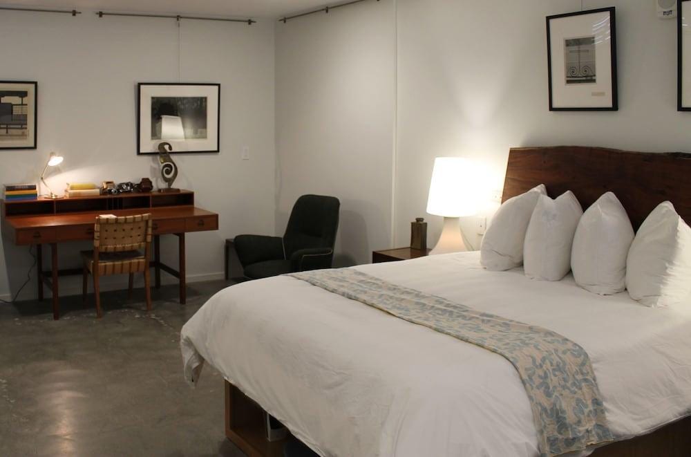 The Astro Motel