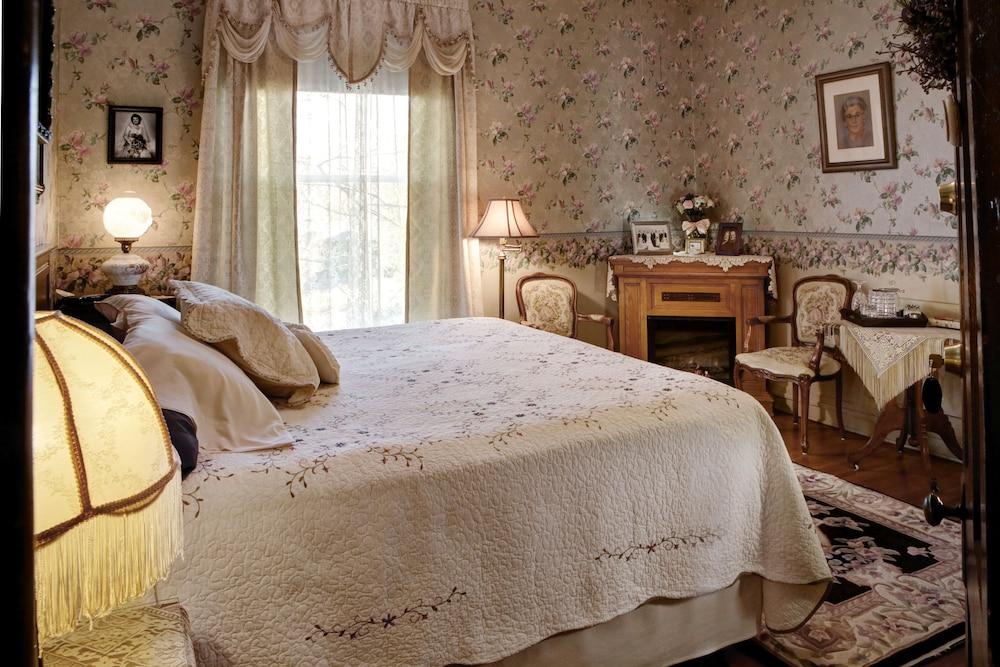 Barrister's Bed & Breakfast