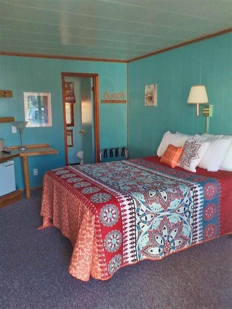 The Monarch Motel