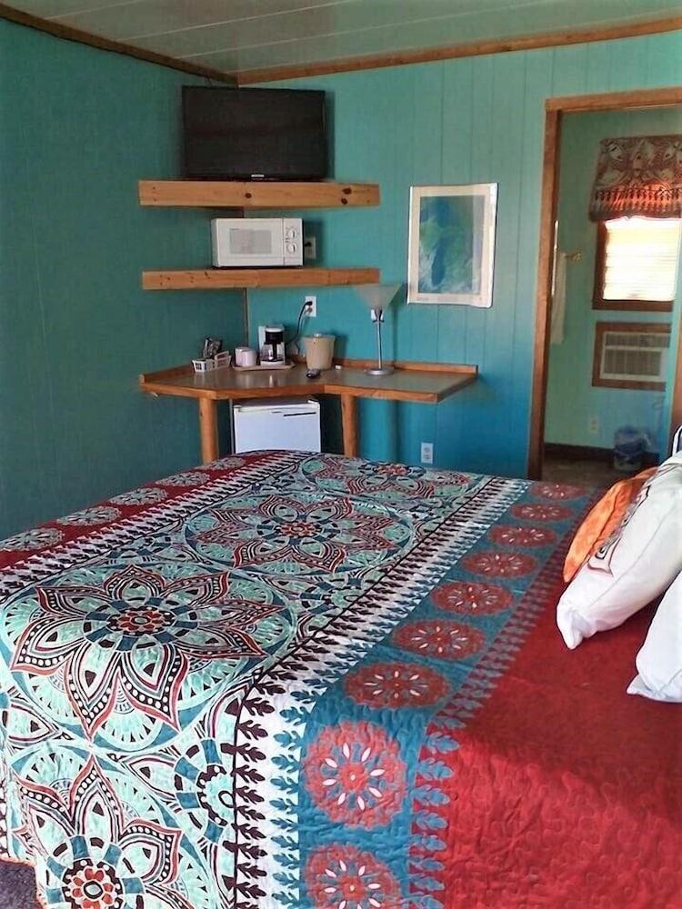 The Monarch Motel