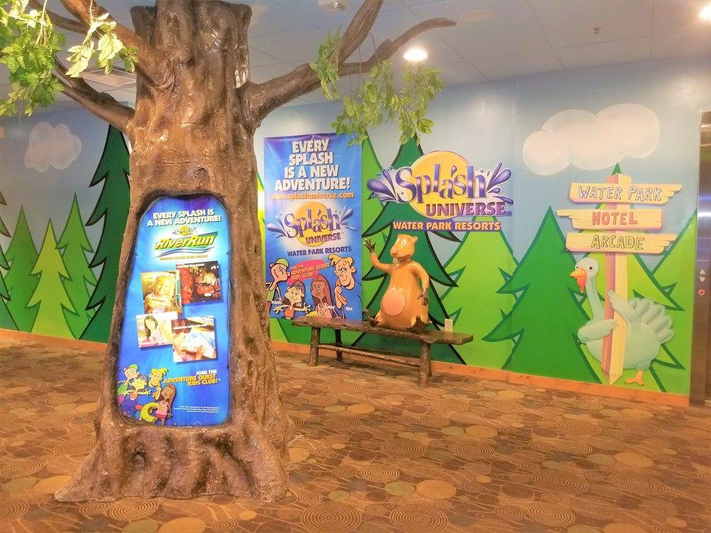 Splash Universe Resort