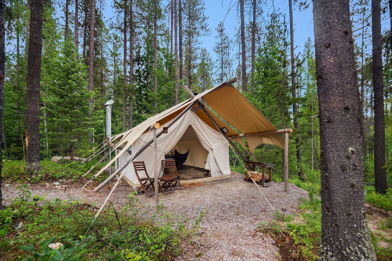 Under Canvas Mount Rushmore