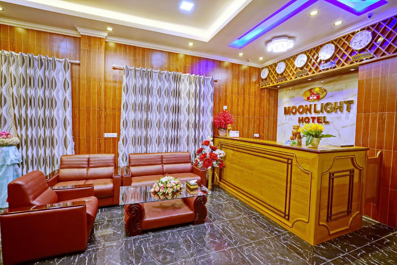 Moon Light Hotel