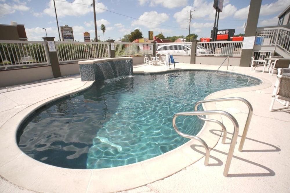 Texas Inn Aiport McAllen