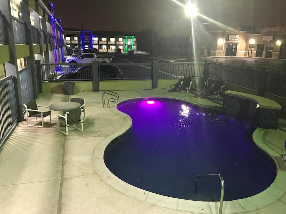 Texas Inn Aiport McAllen