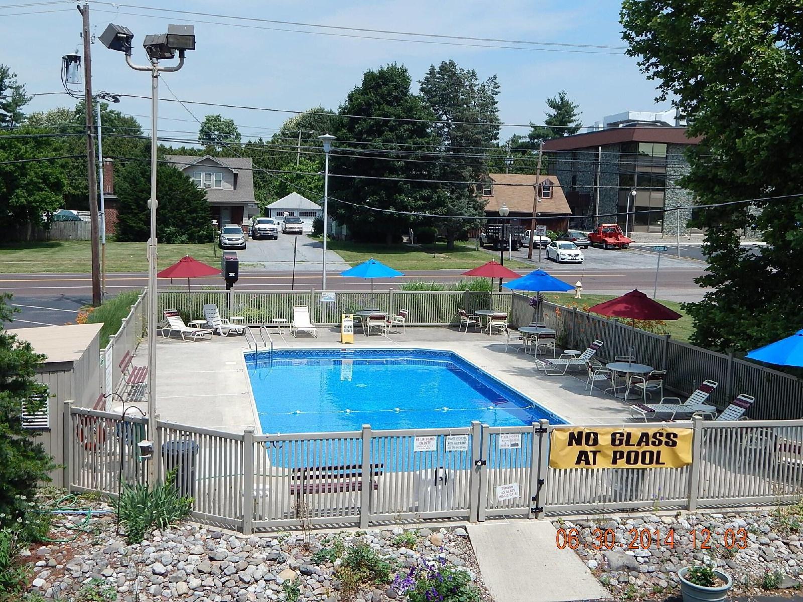 White Rose Motel