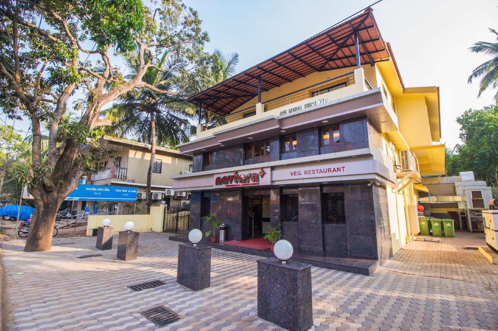 OYO Home 11349 Sunlit 2BHK