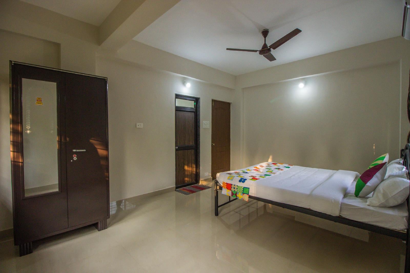OYO Home 11349 Sunlit 2BHK