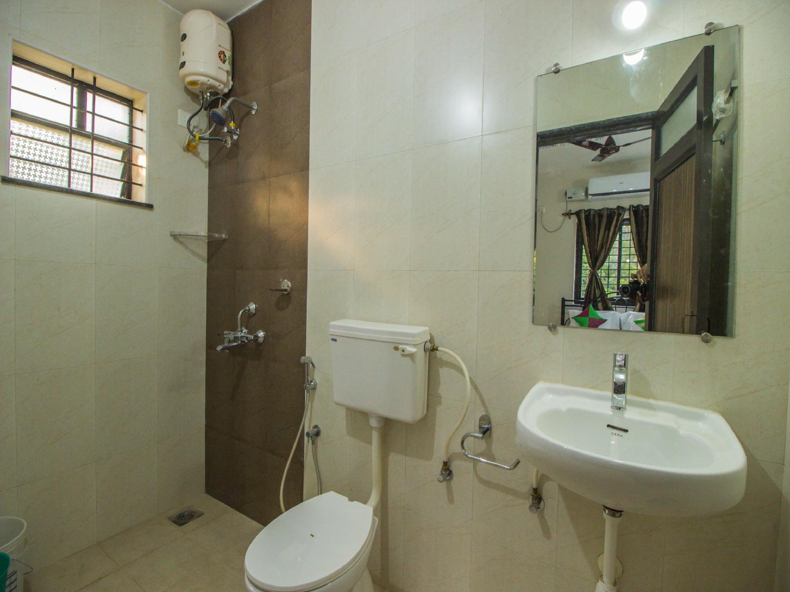 OYO Home 11349 Sunlit 2BHK