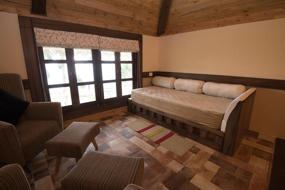 Chamong Chiabari Mountain Retreat & Spa