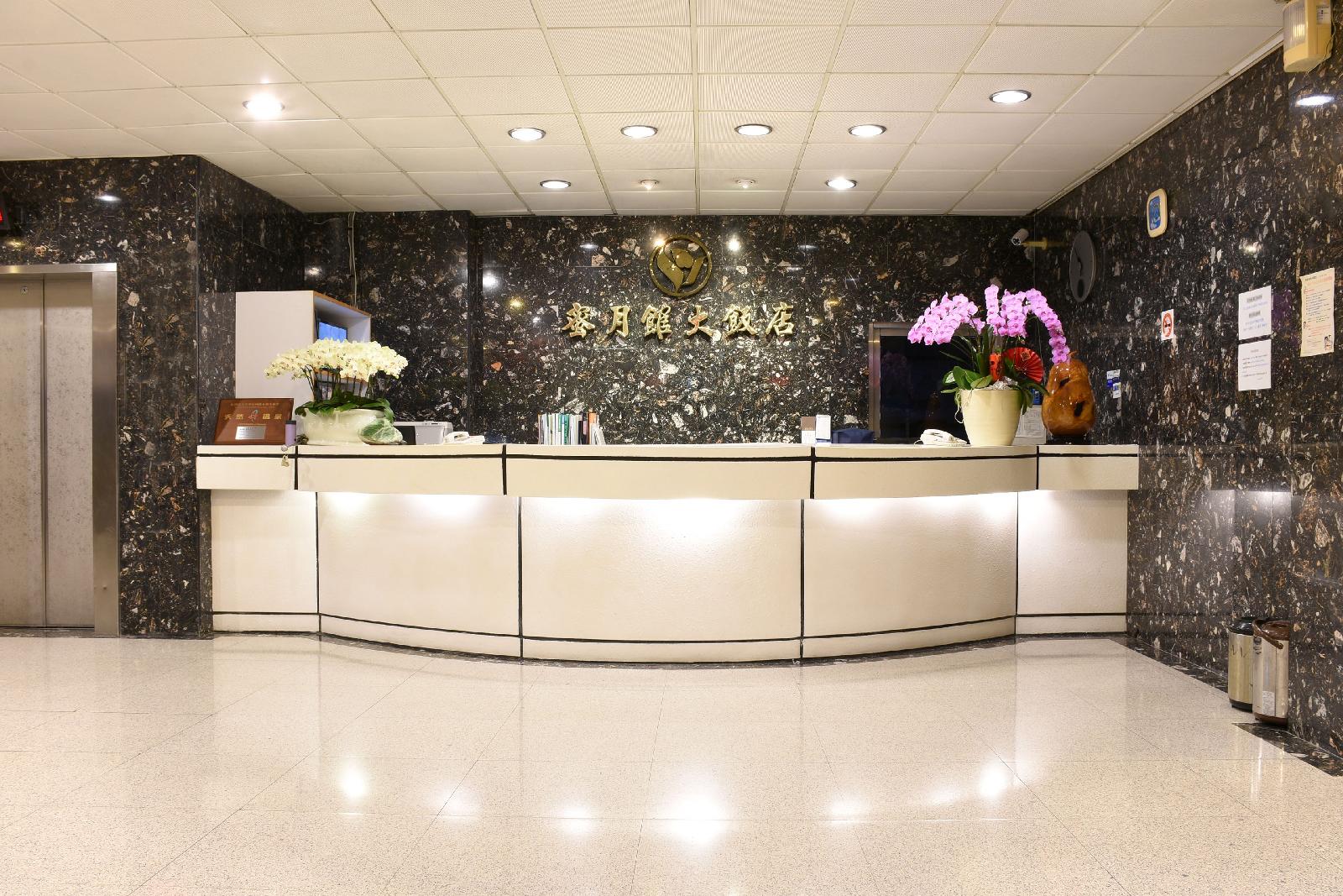 Honey Moon Hotel