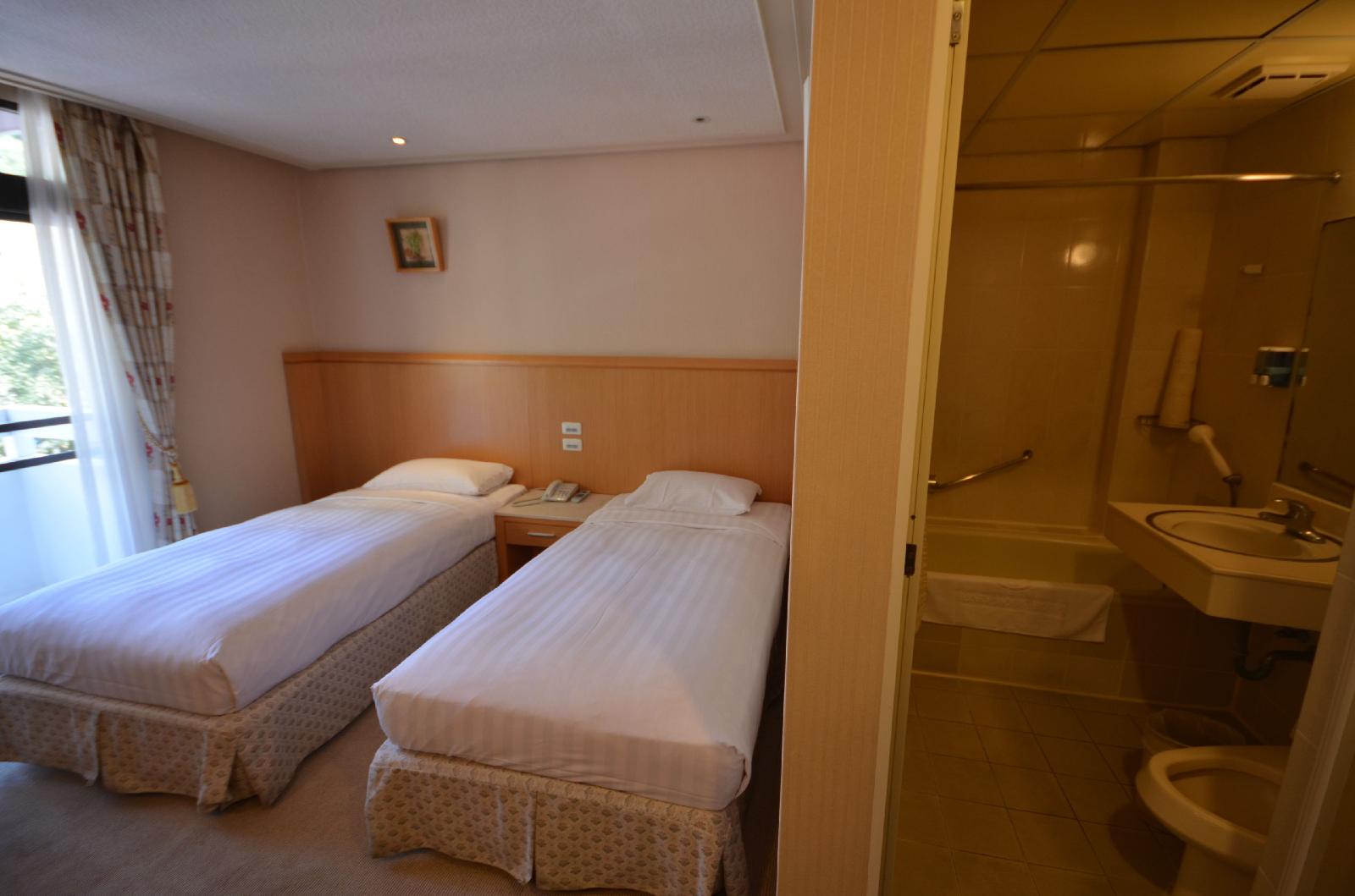 Honey Moon Hotel