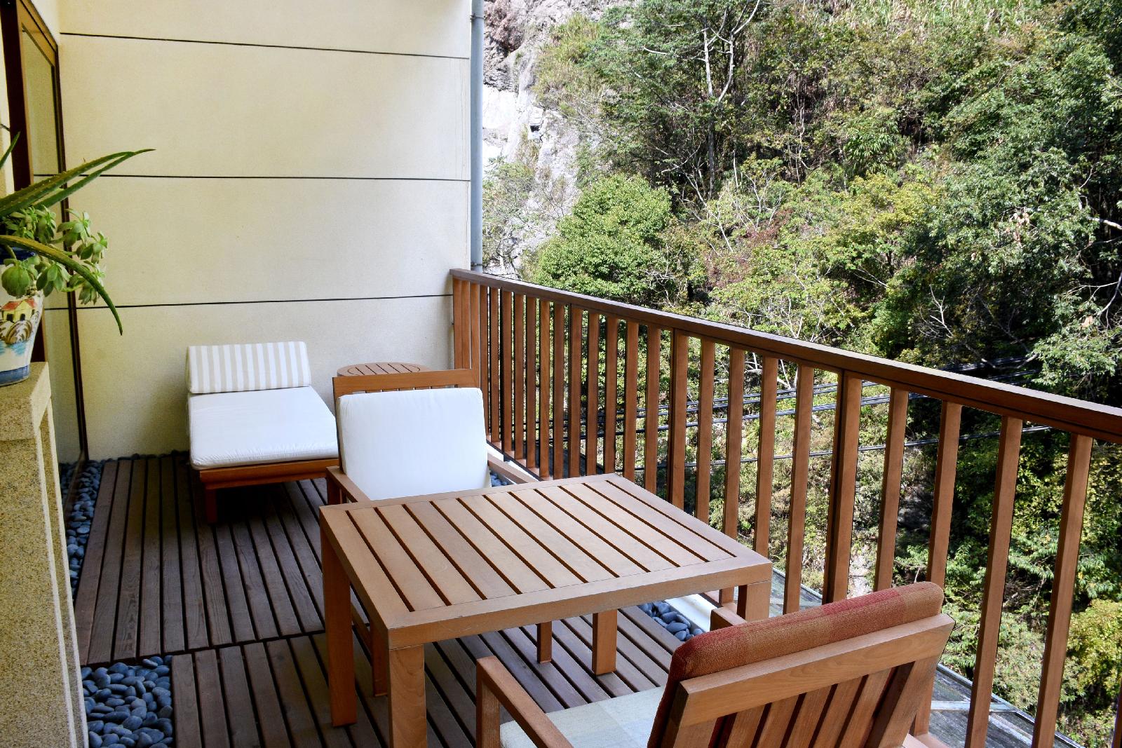 Honey Moon Hotel