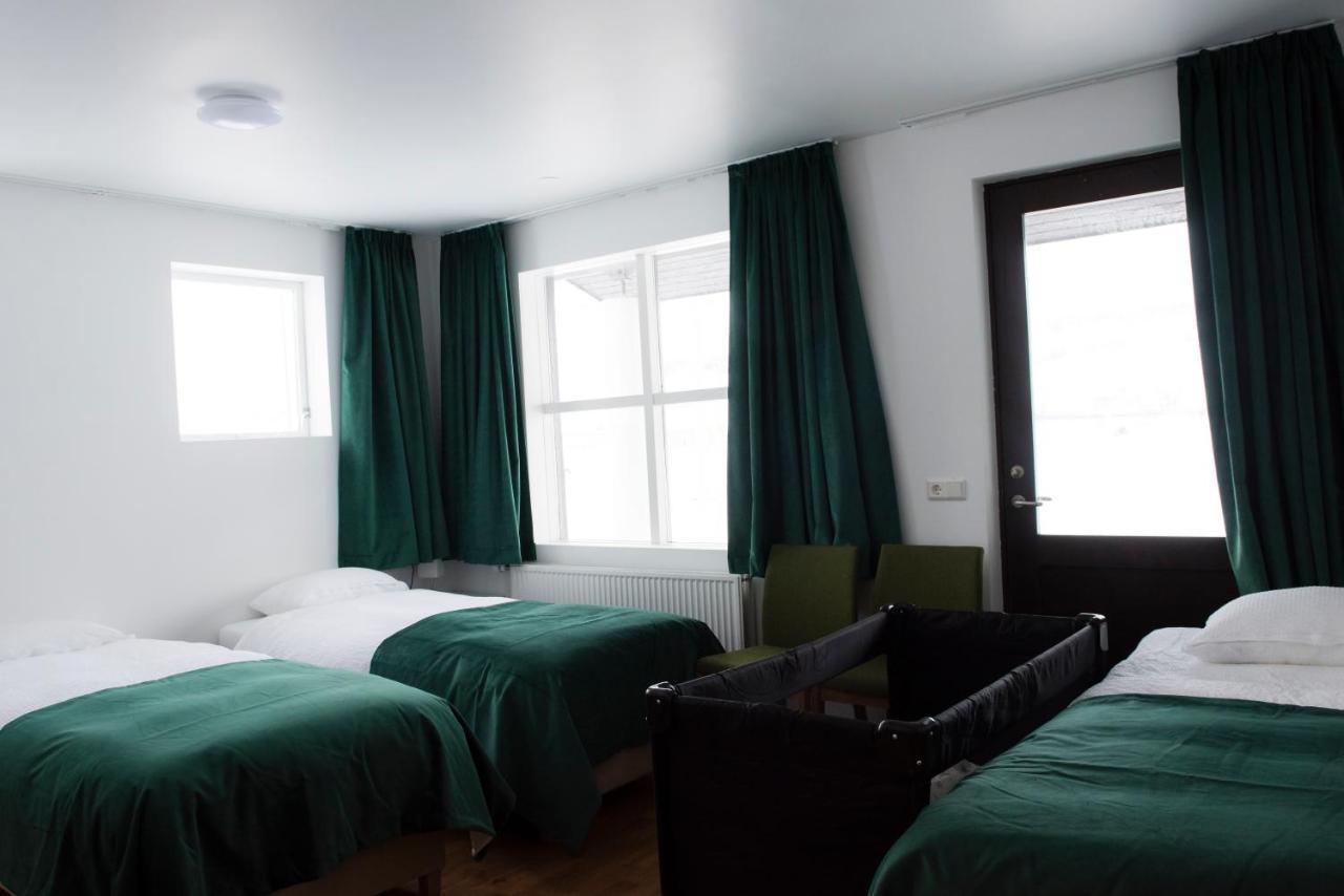 Media Luna Guesthouse