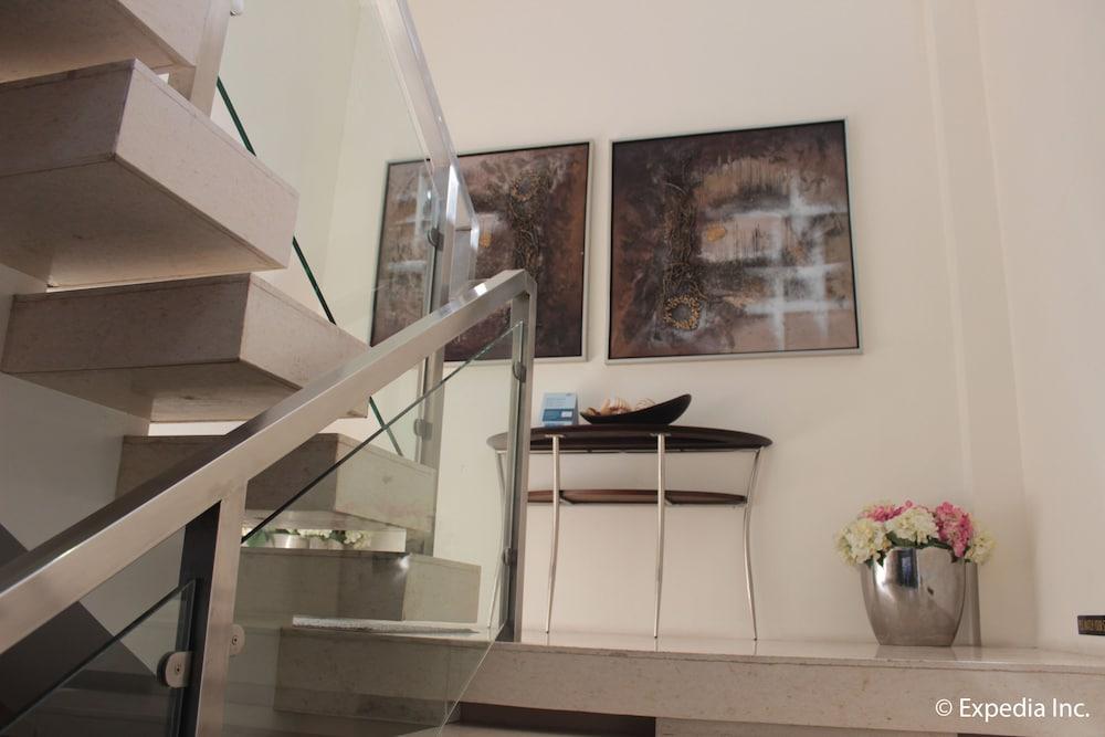 Segara Suites