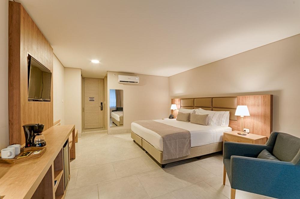 Hotel MS 100 Ciudad Jardin