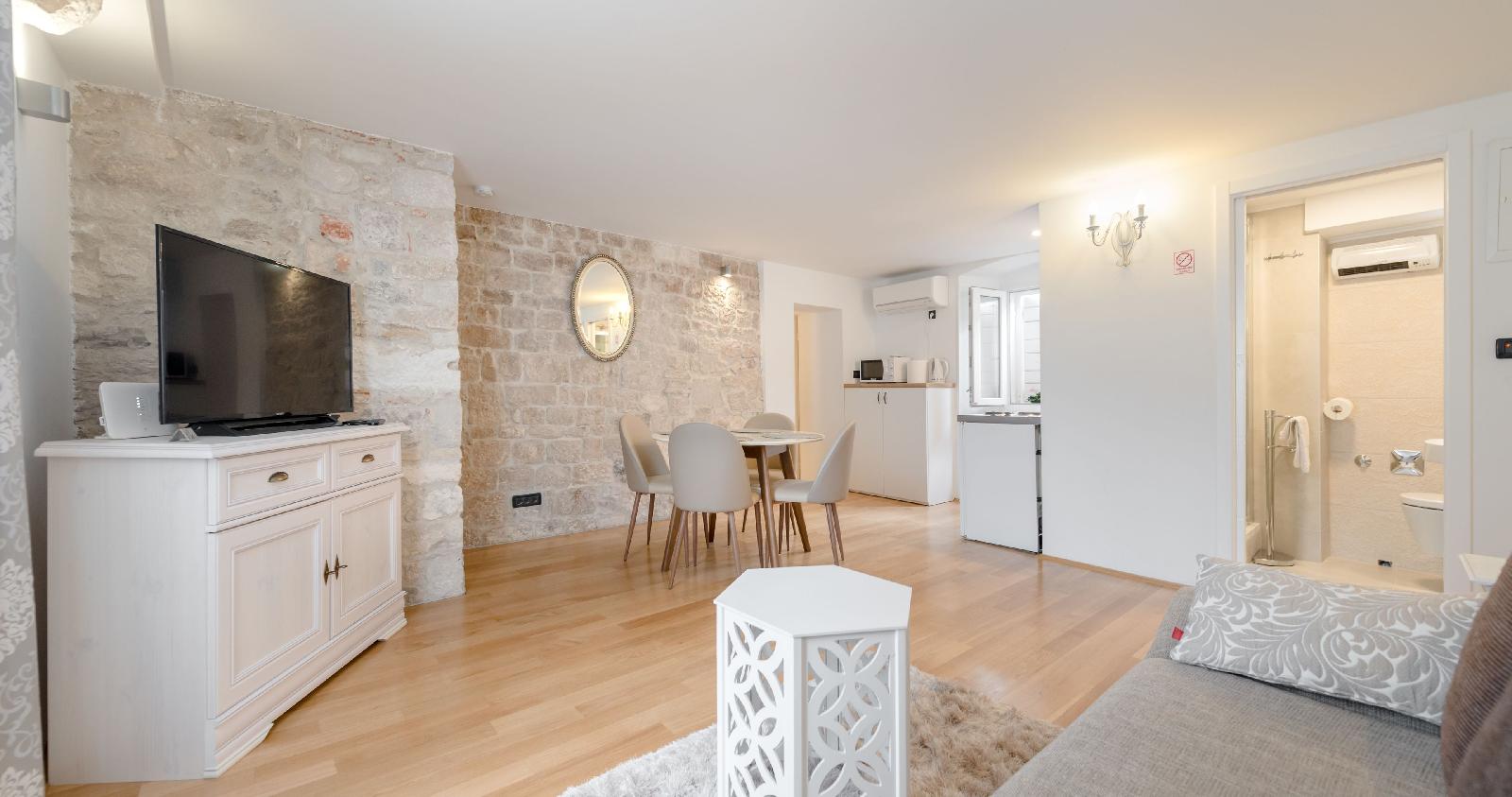 Aurum Templi Suites