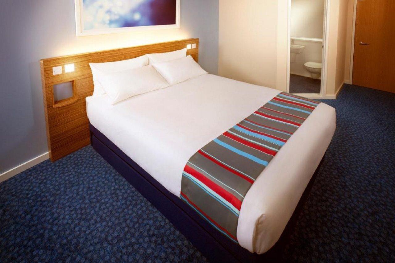 Travelodge Cardiff Airport Hotel