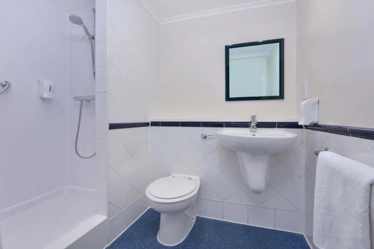 Travelodge Cardiff Airport Hotel