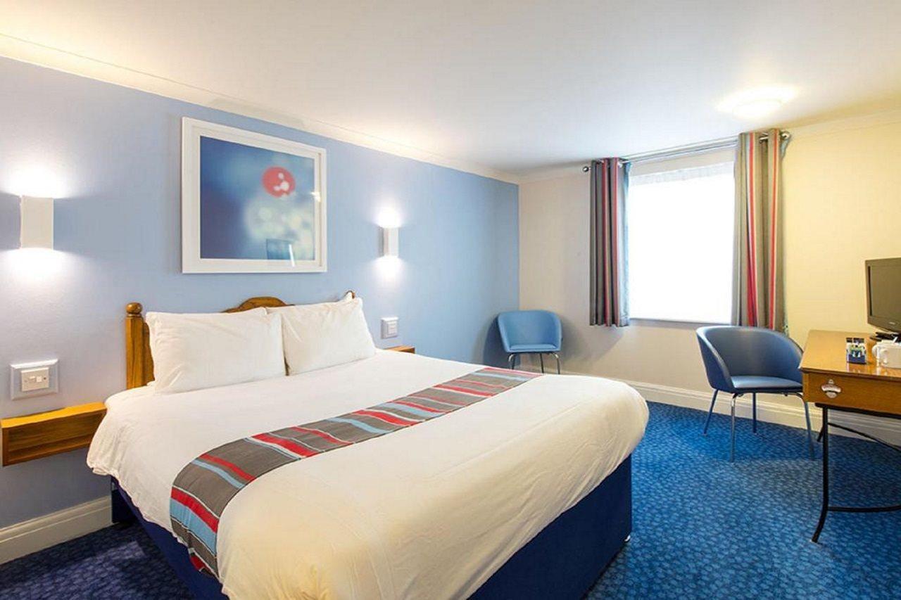 Travelodge Cardiff Airport Hotel