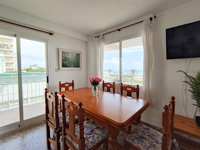 Apartamentos Gandía primera línea de playa 3000