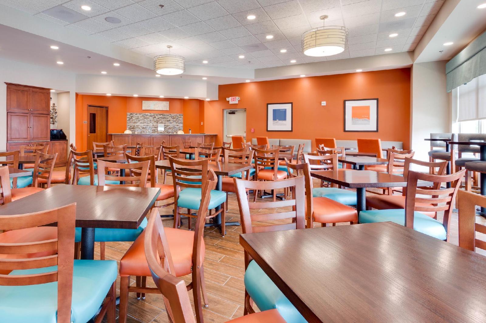 Drury Inn & Suites Fort Myers At I 75 And Gulf Coast Town Center