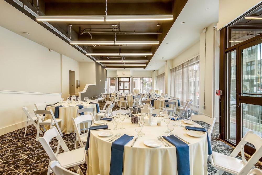 New Bedford Harbor Hotel
