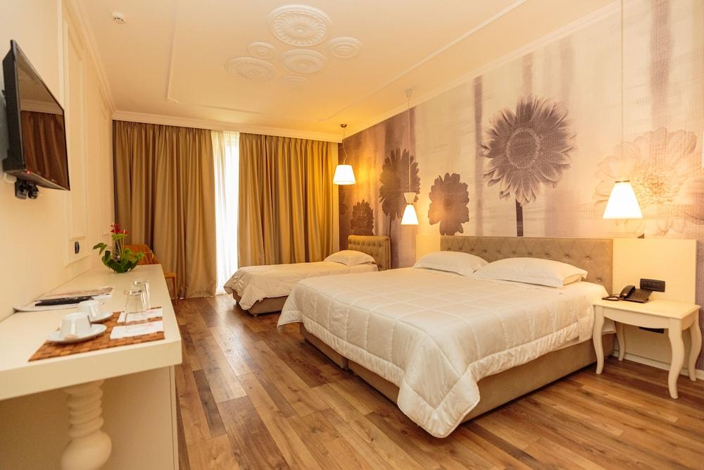 Regina City Hotel