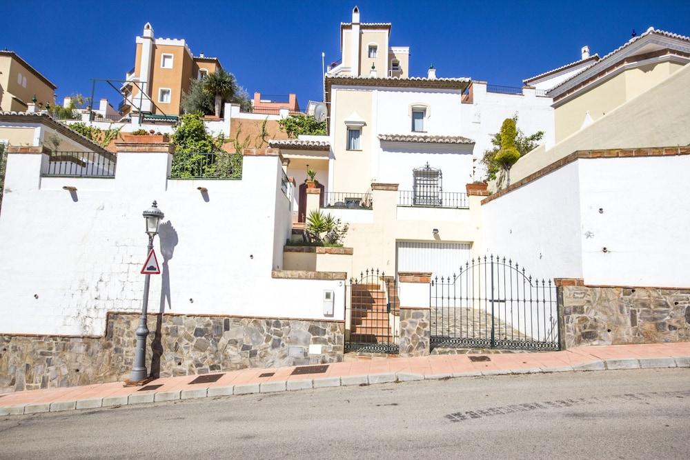 Villa Tamango Hill Canovas Nerja