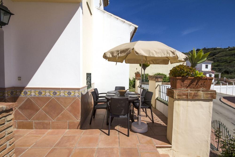 Villa Tamango Hill Canovas Nerja