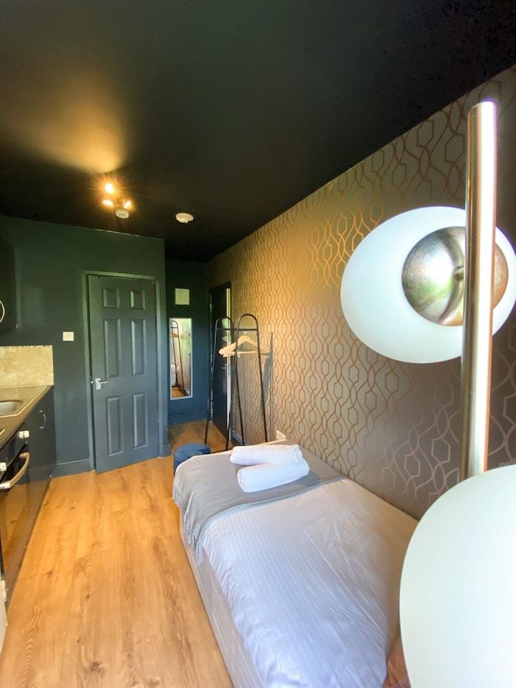 The Holland Road Residence
